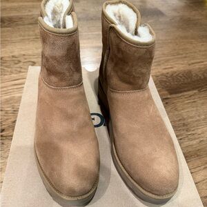 UGG Women's Kristin Boots - Chestnut